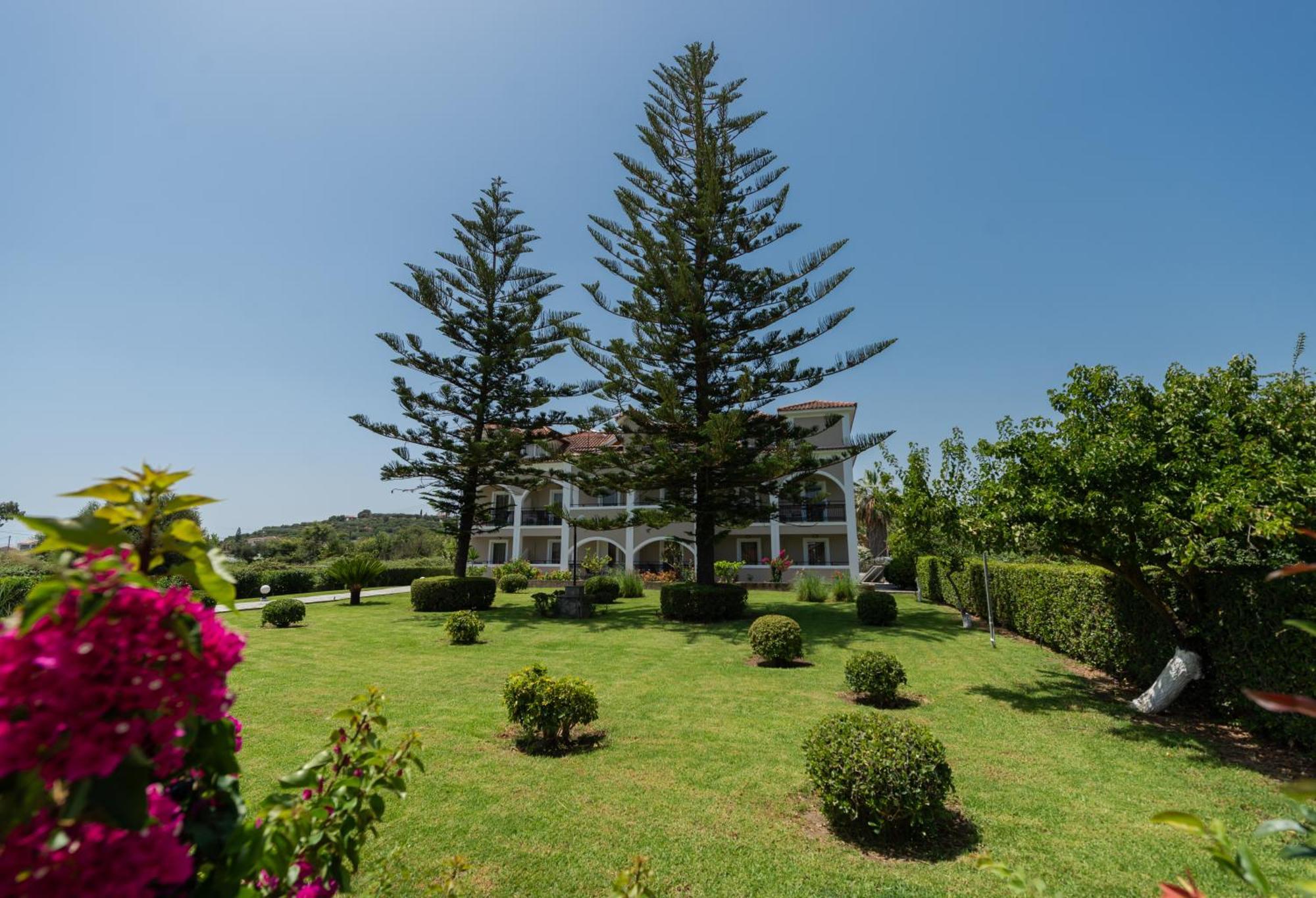 Sofia - Yiota Studios & Apartments Ciliví Kültér fotó