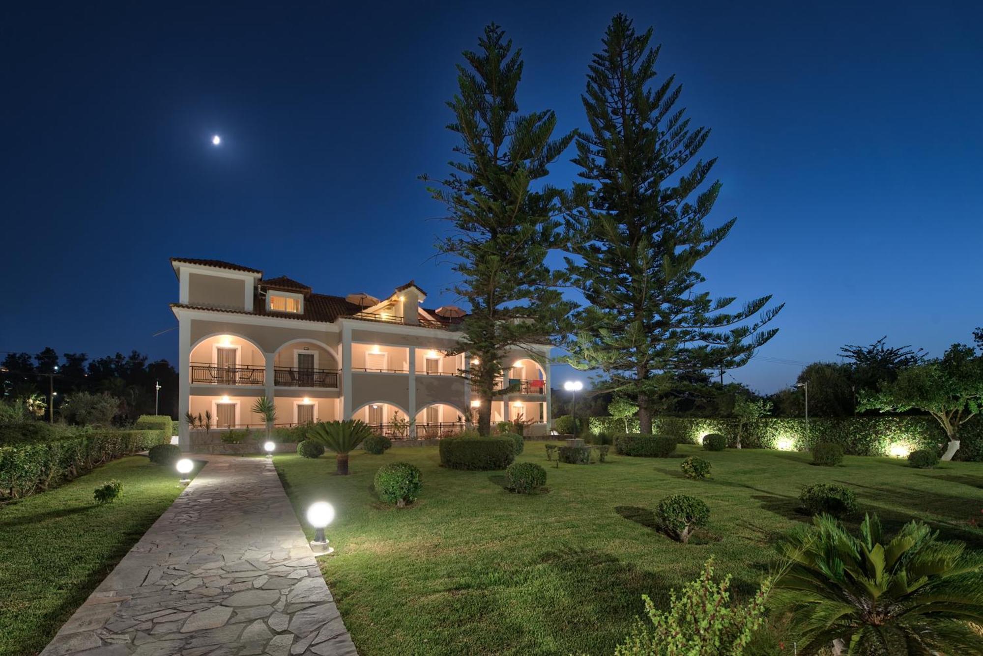 Sofia - Yiota Studios & Apartments Ciliví Kültér fotó